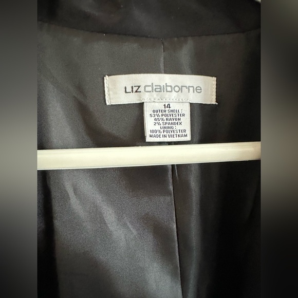 Liz Clairborne size 14 lace blazer worn once - Picture 2 of 3